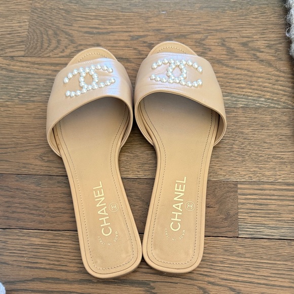 Chanel Tan Sandals with Pearl Accents - Picture 2 of 5